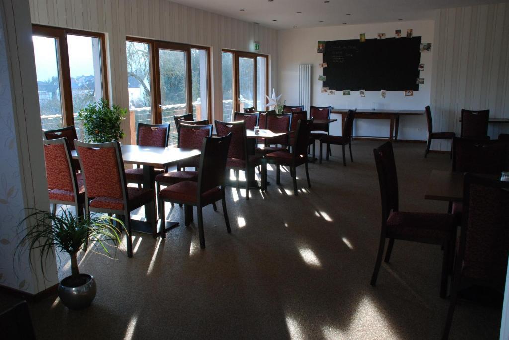 Hinter Den Spiegeln Hotel Хаймбах Екстериор снимка