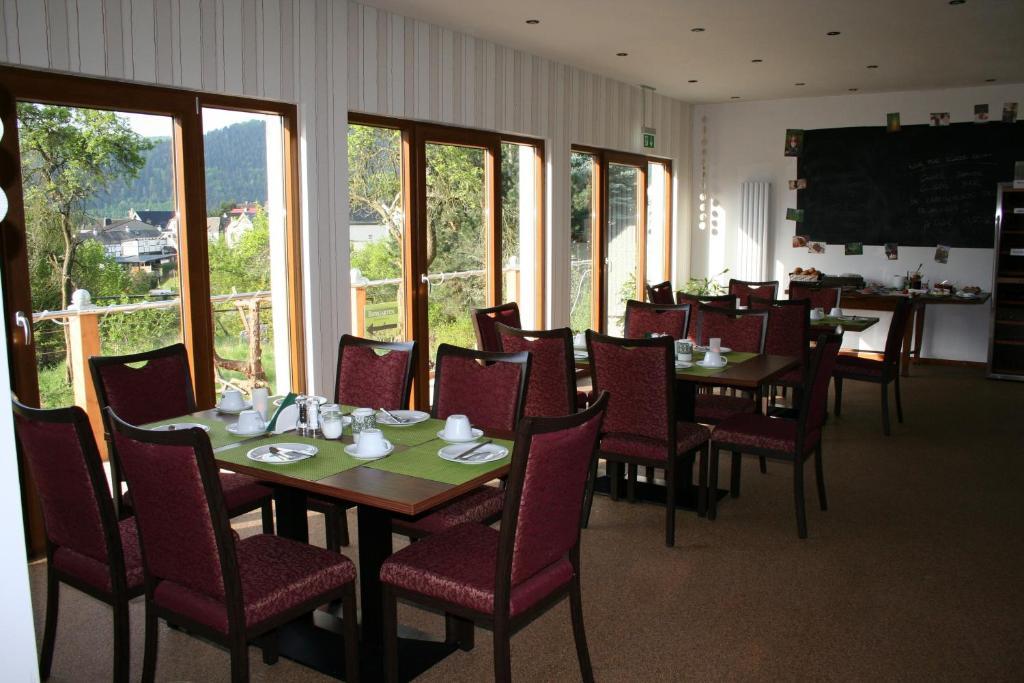 Hinter Den Spiegeln Hotel Хаймбах Екстериор снимка