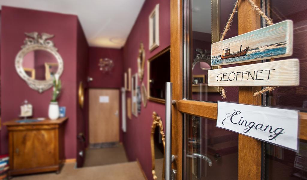 Hinter Den Spiegeln Hotel Хаймбах Екстериор снимка
