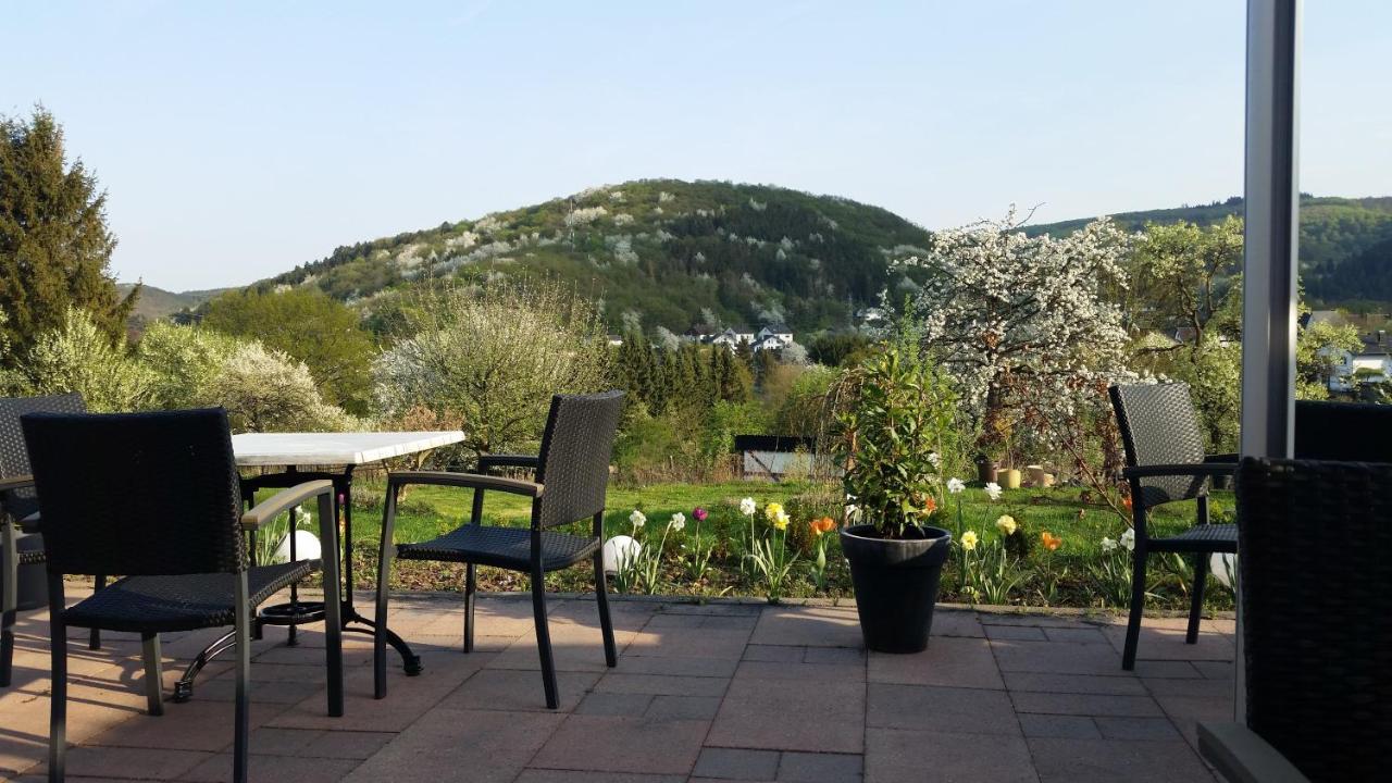 Hinter Den Spiegeln Hotel Хаймбах Екстериор снимка